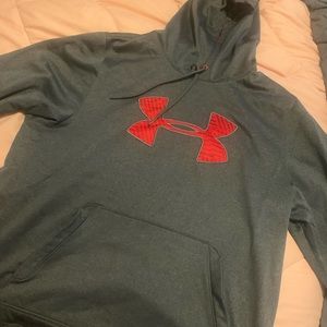 Gray and red Under Armor hoodie…Perfect for back to school! ✏️📚